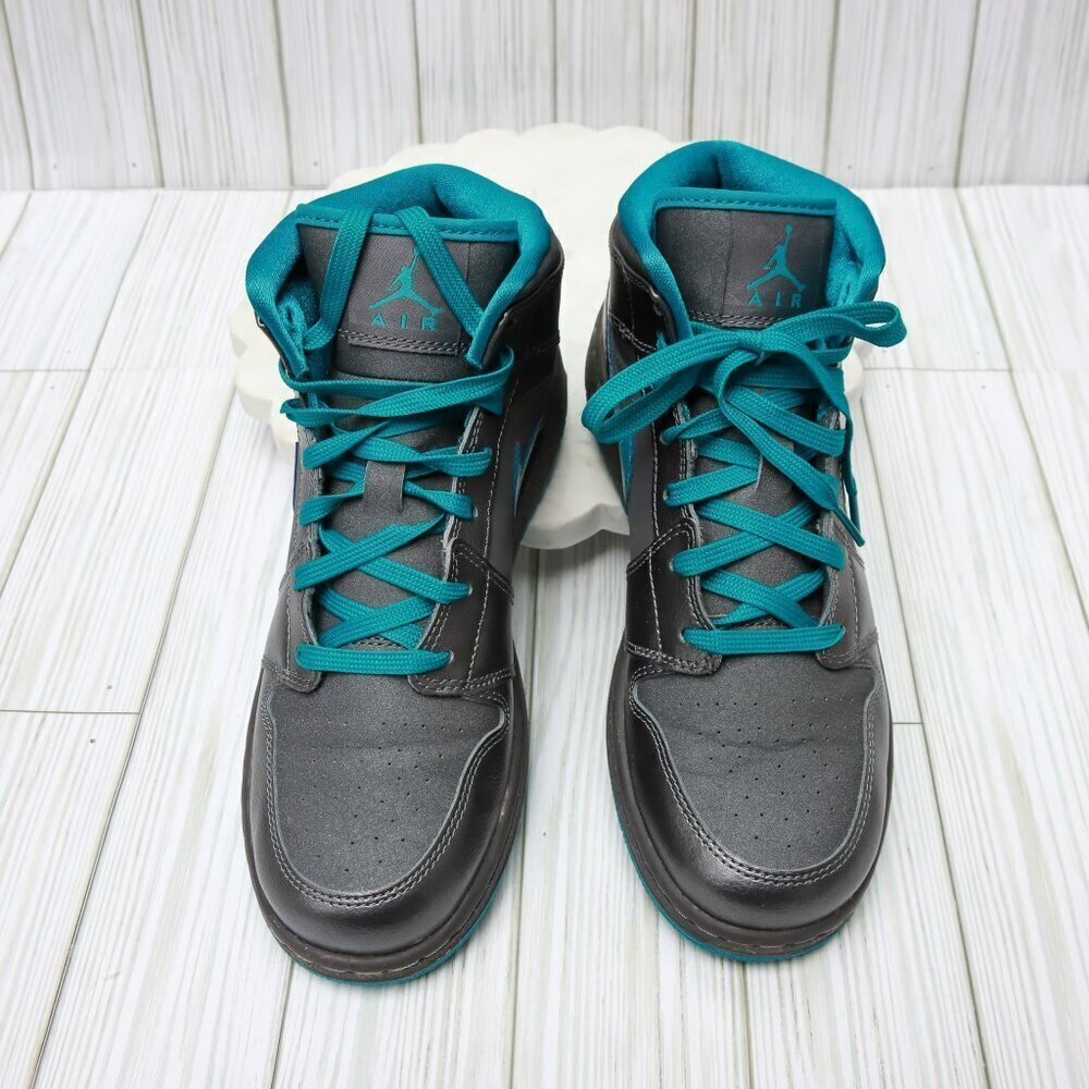 Nike Air Jordan 1 Mid Dark Metallic Grey And Teal 555112-027 Size 6.5Y